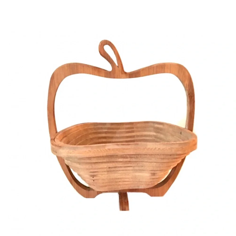 Vintage Craftsman Collapsible Bamboo Basket in Apple Shape